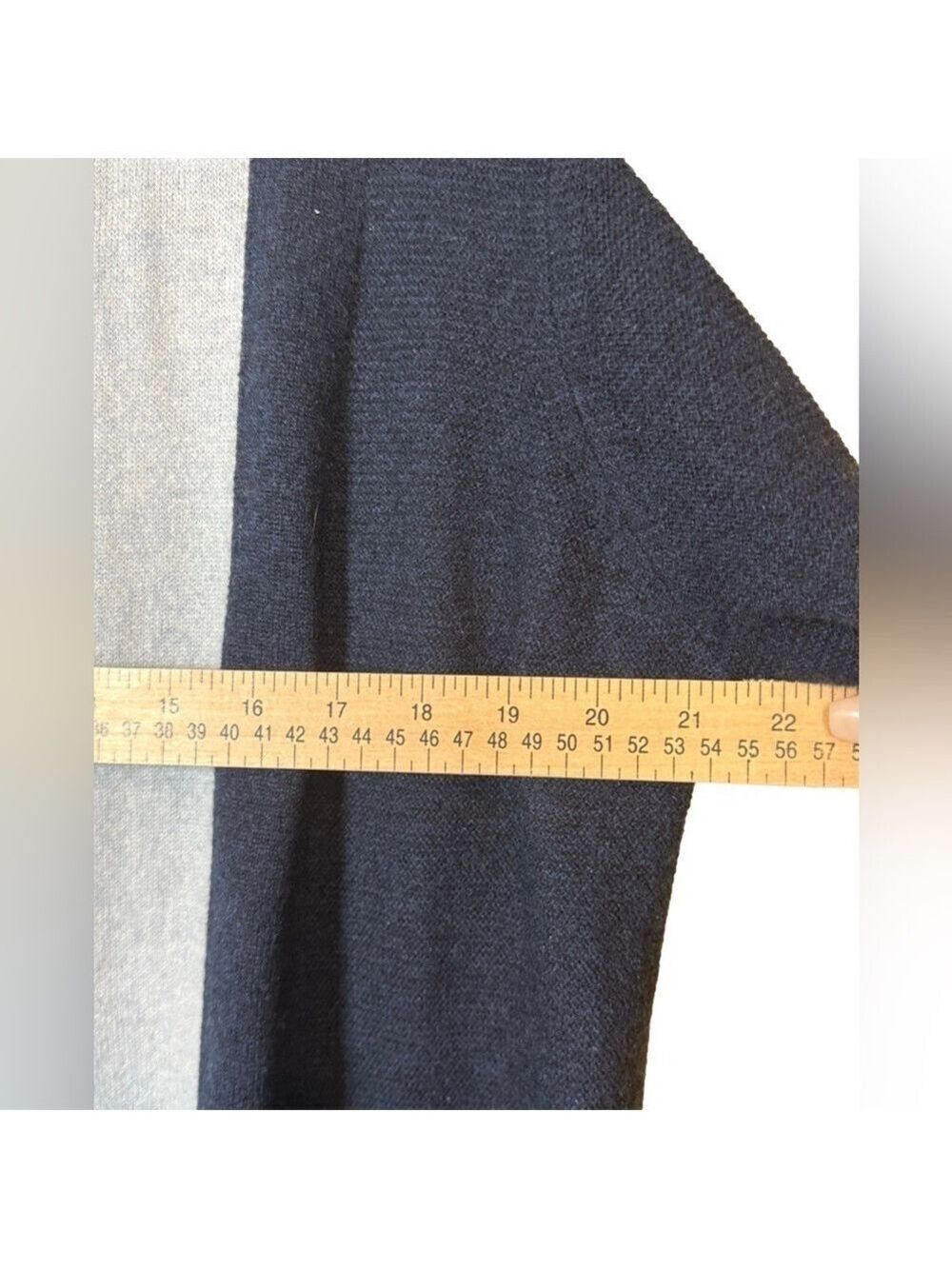 Cashmere Cashmere Blue Grey Colorblock Cardigan - Picture 4 of 9